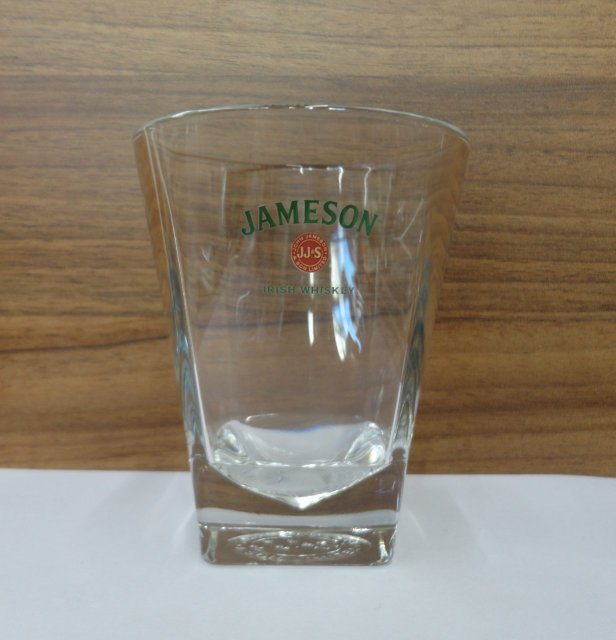 Jameson irish whiskey sklenice